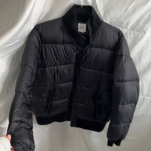 Black puffer coat. Gap.